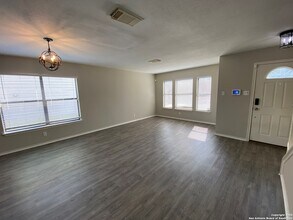 15831 Tampke Pl, Unit 6-6307 in San Antonio, TX - Building Photo - Building Photo