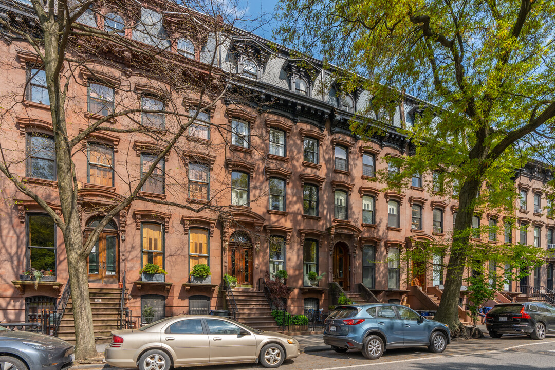 182 Washington Park in Brooklyn, NY - Foto de edificio