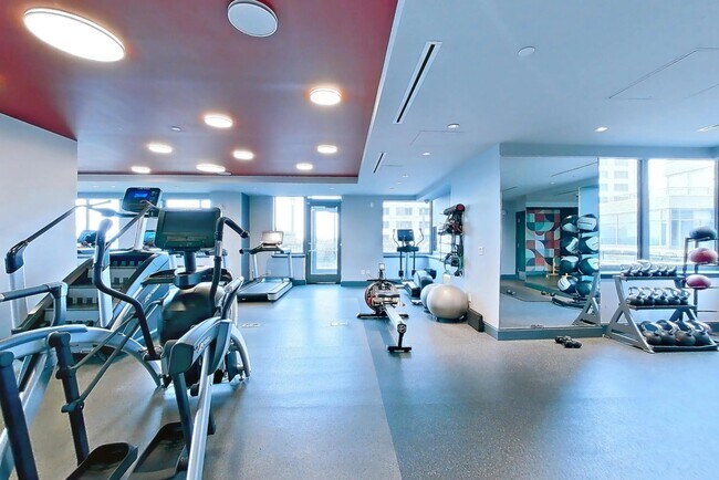 M1-4704N Washington Blvd, Unit M1-4704N in Jersey City, NJ - Building Photo - Building Photo