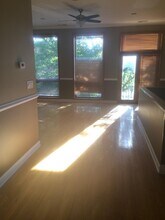 1537 N Fairfield Ave, Unit 2 in Chicago, IL - Building Photo - Building Photo