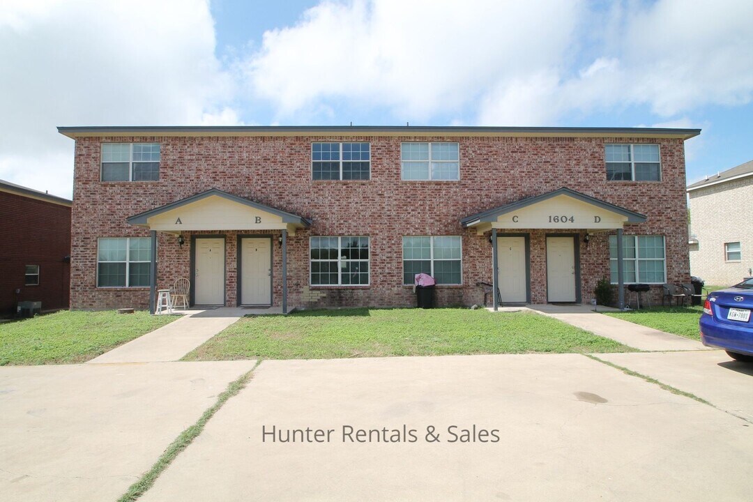 1604 Aztec Trce in Harker Heights, TX - Building Photo