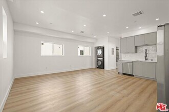 914 N Hudson Ave in Los Angeles, CA - Building Photo - Building Photo