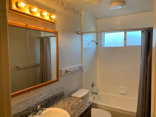 property at 1619 Parker Ave