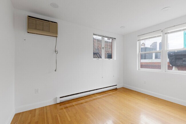 27 Cleveland Pl in Boston, MA - Foto de edificio - Building Photo