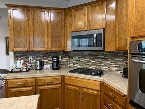 11013 Dawson Falls Ave in Bakersfield, CA - Building Photo - Building Photo