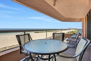 1310 Gulf Blvd, Unit 12B in Clearwater, FL - Building Photo