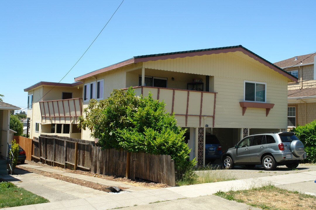 619 Kearney St in El Cerrito, CA - Building Photo