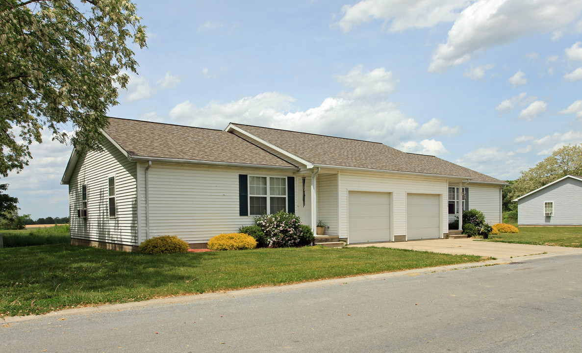 Eagles Wing Apartments in Norwalk, OH - Foto de edificio