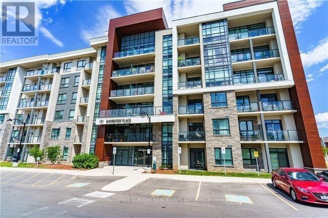 property at 101-101 Shoreview Pl