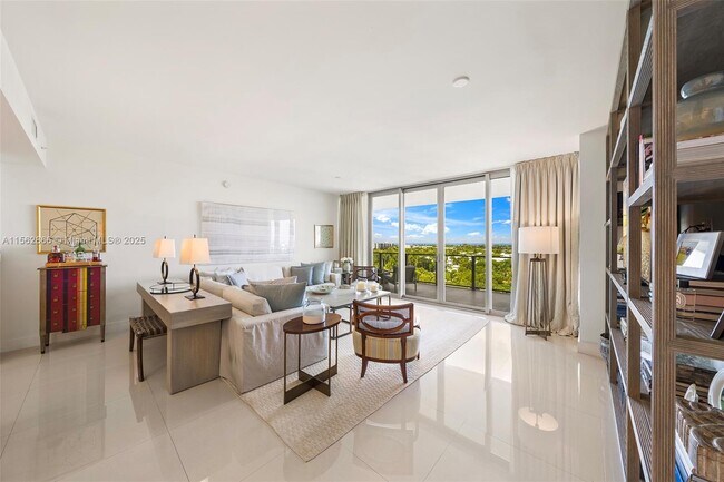 360 Ocean Dr in Key Biscayne, FL - Building Photo - Building Photo