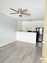 7524 Sepulveda Blvd in Los Angeles, CA - Building Photo - Building Photo