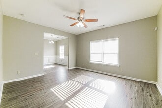 434 Highland Falls Dr in Hiram, GA - Building Photo - Building Photo