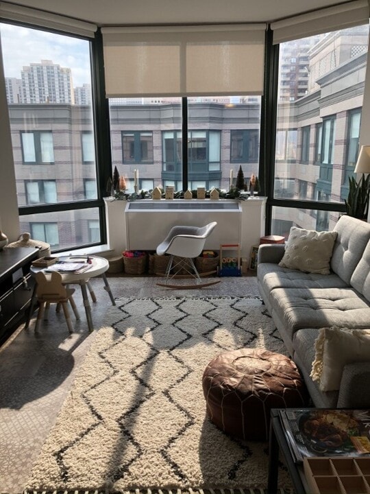 99 Battery Pl in New York, NY - Building Photo