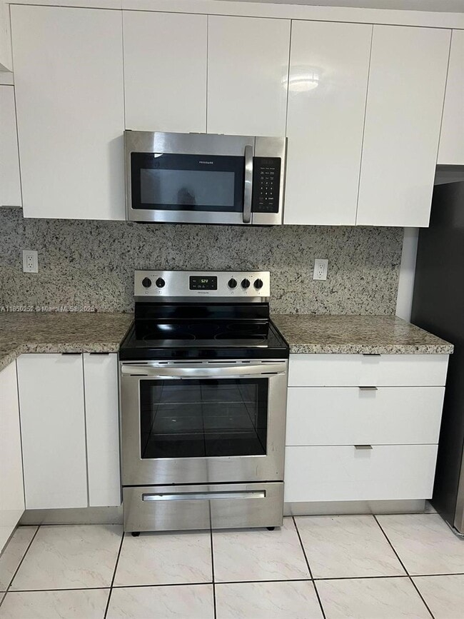 property at 3199 Foxcroft Rd