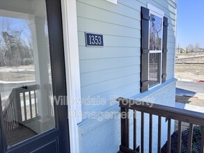 1353 Hurston Ln in Knightdale, NC - Foto de edificio - Building Photo