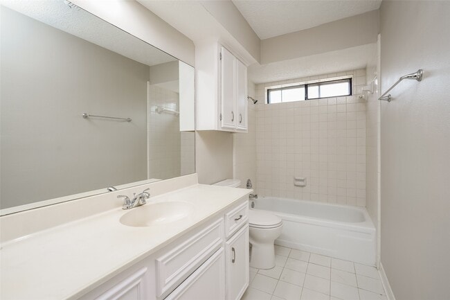 12502 Olympia Dr in Houston, TX - Building Photo - Building Photo
