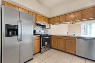 1171 Regency Dr in Schaumburg, IL - Building Photo - Building Photo