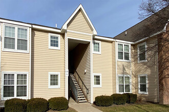 VISTA VILLA APARTMENTS in Saginaw, MI - Building Photo - Building Photo