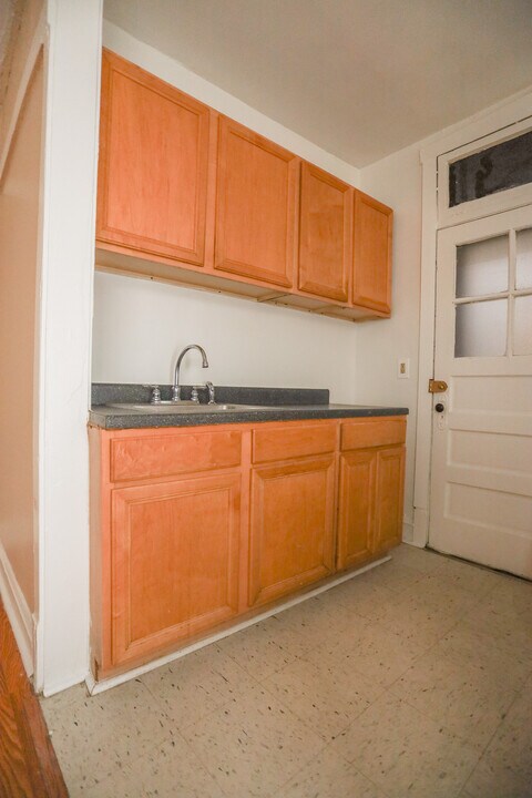 5026 N Kenmore Ave, Unit #2 in Chicago, IL - Building Photo