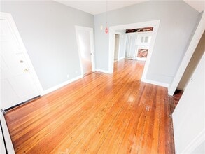 53 Bancroft St in Providence, RI - Foto de edificio - Building Photo