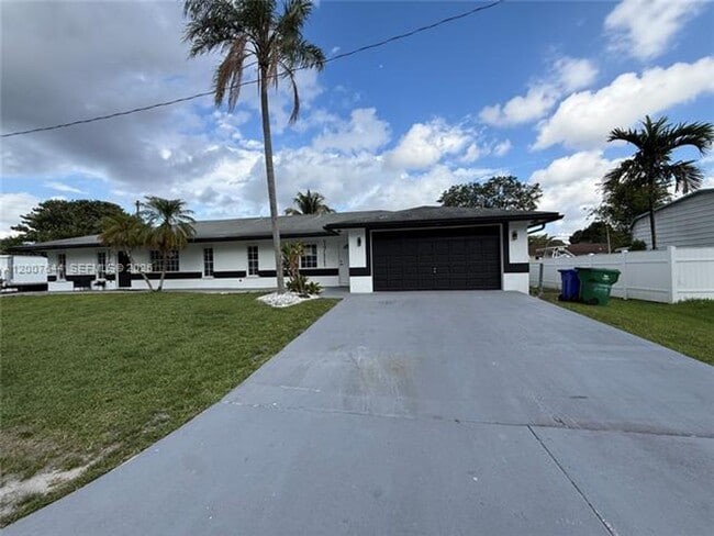 1711 SW 100th Ave