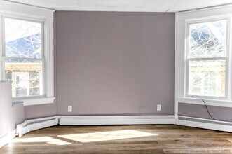 22 Wyman St in Waterbury, CT - Building Photo - Building Photo