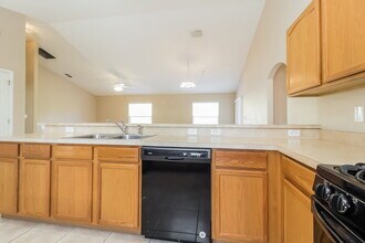 13013 Baybrook Ln in Clermont, FL - Building Photo - Building Photo