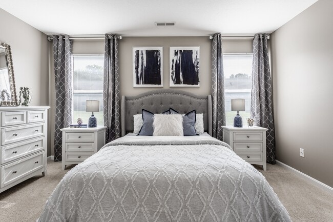 Wheaton Village Apartments in Reynoldsburg, OH - Building Photo - Building Photo