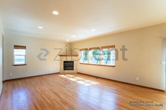 19505 25th Dr SE in Bothell, WA - Building Photo - Building Photo