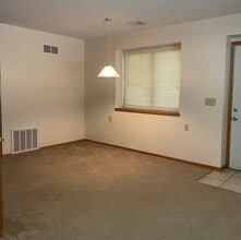 521 24th St in Wilson, KS - Building Photo - Building Photo