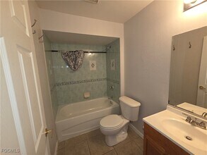 3715 SW Santa Barbara Pl in Cape Coral, FL - Building Photo - Building Photo