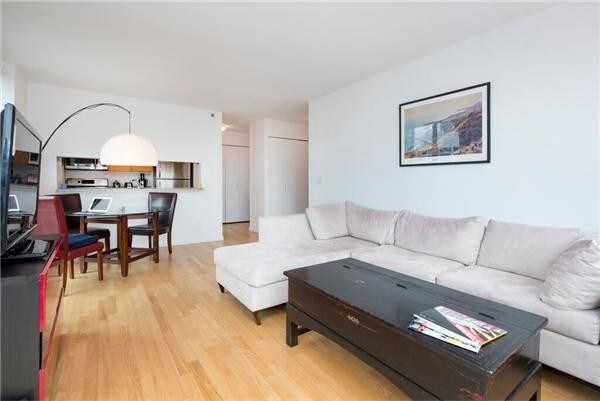 2 Gold St-Unit -2308 in New York, NY - Building Photo