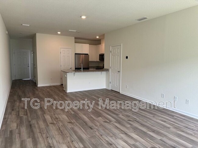 7665 Merchants Way in Jacksonville, FL - Building Photo - Building Photo