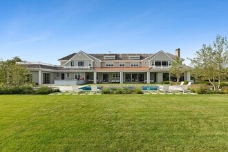 127 Greenleaf Ln in Sagaponack, NY - Building Photo - Building Photo