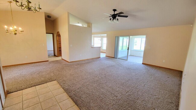 2425 Sweetwater Blvd in St. Cloud, FL - Building Photo - Building Photo