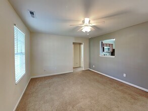 1610 Hudson Graham Ln in Charlotte, NC - Building Photo - Building Photo