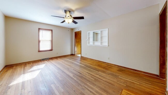 1437 16th St in Great Bend, KS - Building Photo - Building Photo