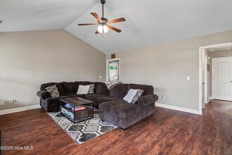 205 Long Neck Dr in Richlands, NC - Building Photo - Building Photo