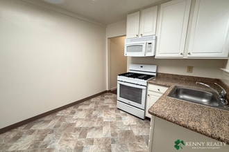 359 3rd Ln in South San Francisco, CA - Building Photo - Building Photo