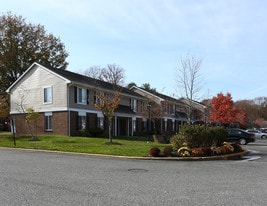 Salem Village in Newark, DE - Building Photo