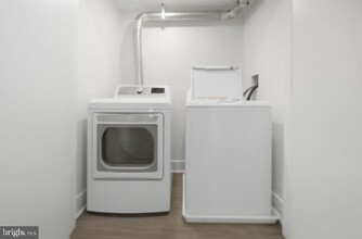 6036 Market St in Philadelphia, PA - Building Photo - Building Photo