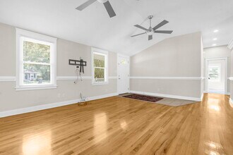 2217 Doris Dr in Charleston, SC - Building Photo - Building Photo