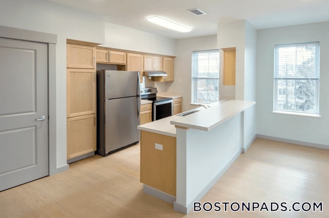 35 Village Hill Rd, Unit ST