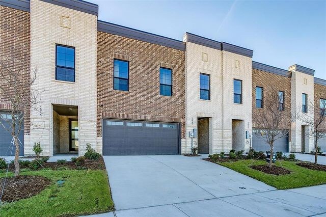 2085 Layla Dr in Waxahachie, TX - Building Photo