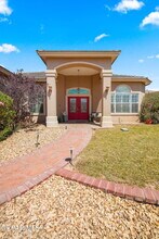 6400 Franklin Crest Drive in El Paso, TX - Building Photo - Building Photo