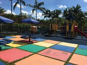 10803 NW 83rd St in Doral, FL - Building Photo - Building Photo