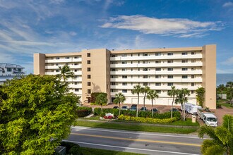 Bayshores of Vanderbilt Beach in Naples, FL - Building Photo - Building Photo