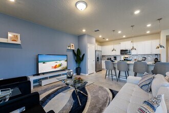 3769 Pacific Ln in Davenport, FL - Building Photo - Building Photo