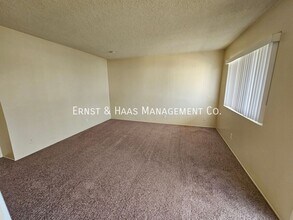 9119 Rose St-Unit -#08 in Bellflower, CA - Foto de edificio - Building Photo