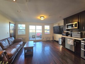 180 19th St, Unit 7 Apartments